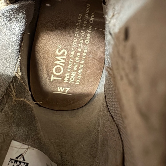 TOMS Majorca Peep Toe Perf Wedges - Picture 4 of 6